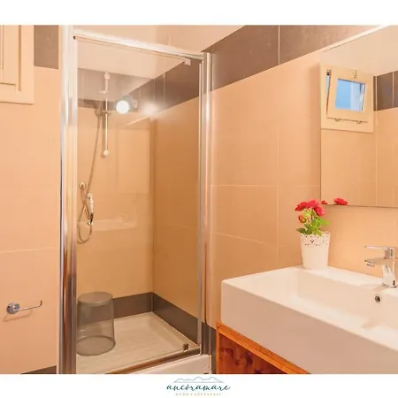 Ancoramare Guest house *